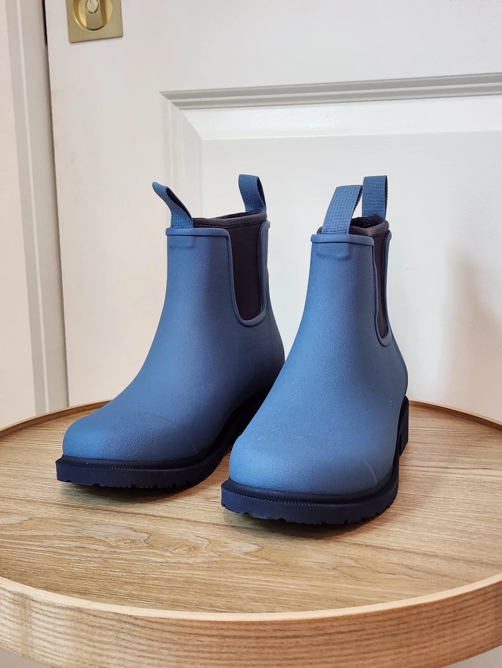 Merry People NEW Blue Chelsea Rain Boots with Pull Tabs Size 7 - Picture 2 of 8